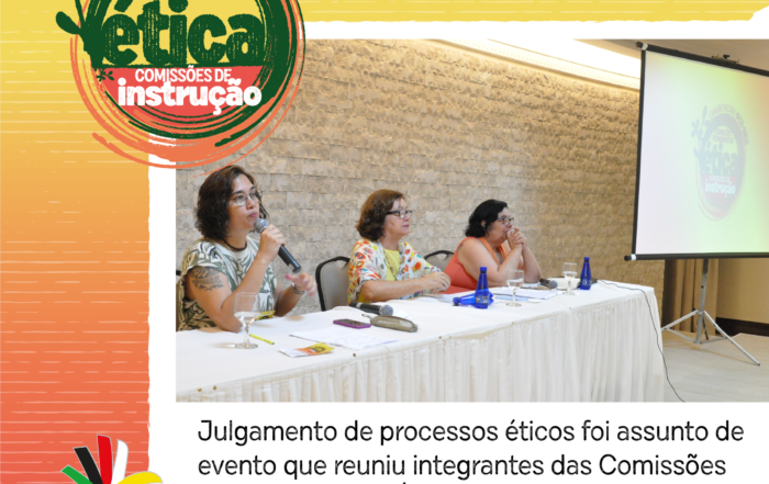Card colorido traz logomarca do evento e uma foto com a mesa de debate composta pelas conselheiras Mirla Cisne, Raquel Alvarenga e a assessora jurídica Sylvia Terra.